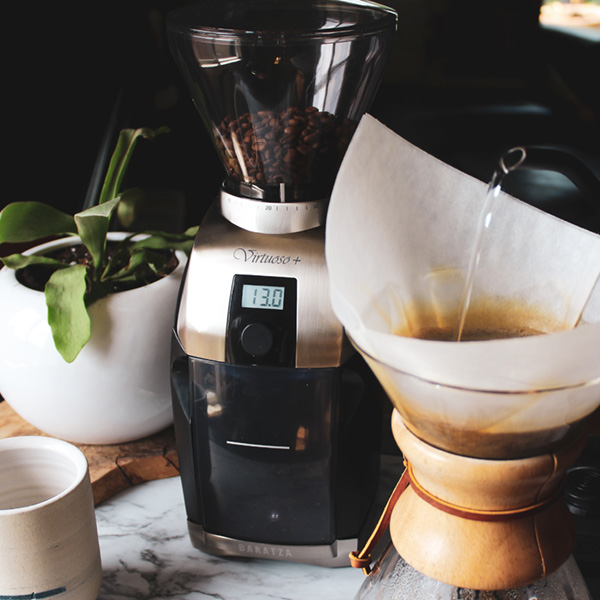  Baratza Virtuoso+ Conical Burr Coffee Grinder with Digital  Timer Display : Home & Kitchen